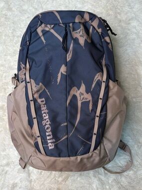 patagonia bird backpack Refugio Daypack 30L or right Patagonia | Bags | Patagonia
